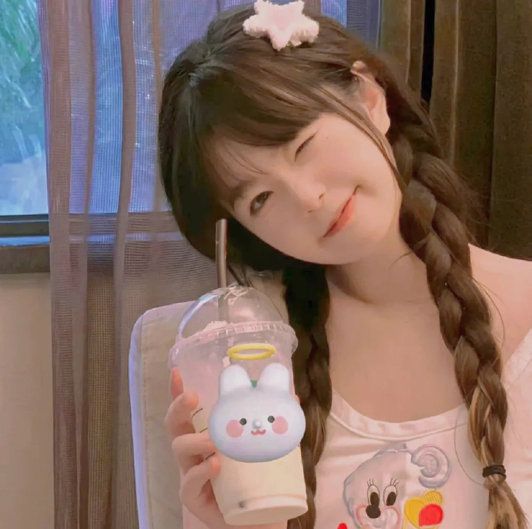 少女们向荒野进发